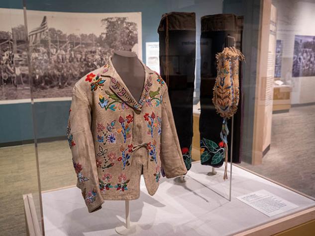  Child’s floral jacket.